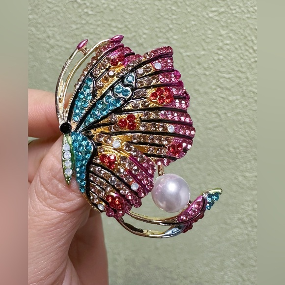 New Butterfly Brooch/ pendant - Picture 4 of 9